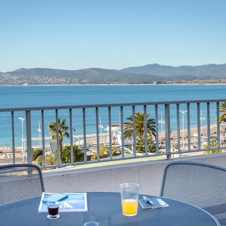 Climatise 2 Pers Proche Et Commerces Avec Balcon Et Wifi A Saint-raphael - Fr-1-466a-28