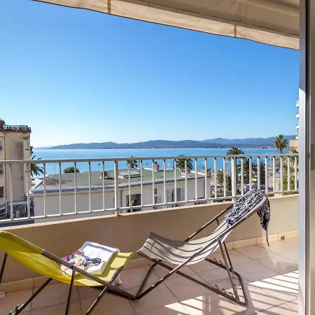 Apartment Climatise 2 Pers Proche Et Commerces Avec Balcon Et Wifi A Saint-raphael - Fr-1-466a-28